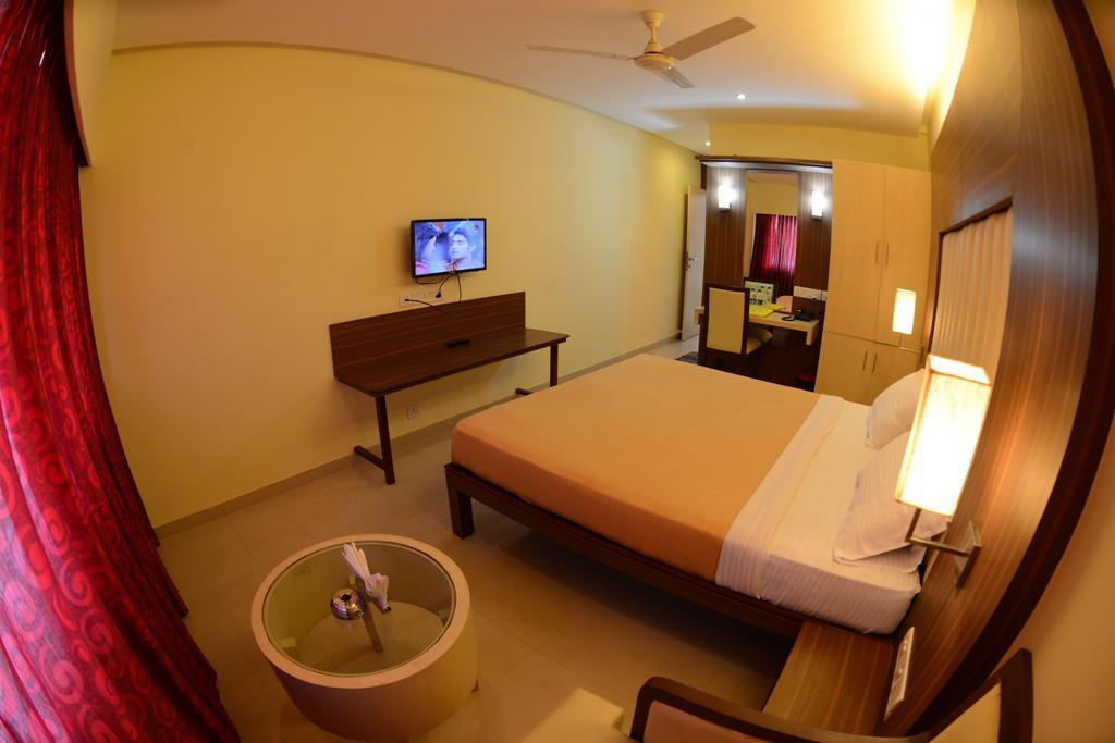 Hotel Ayush International Mangaluru Zewnętrze zdjęcie
