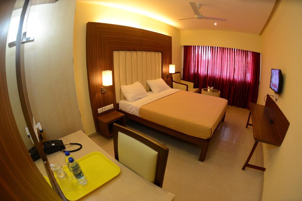 Hotel Ayush International Mangaluru Pokój zdjęcie