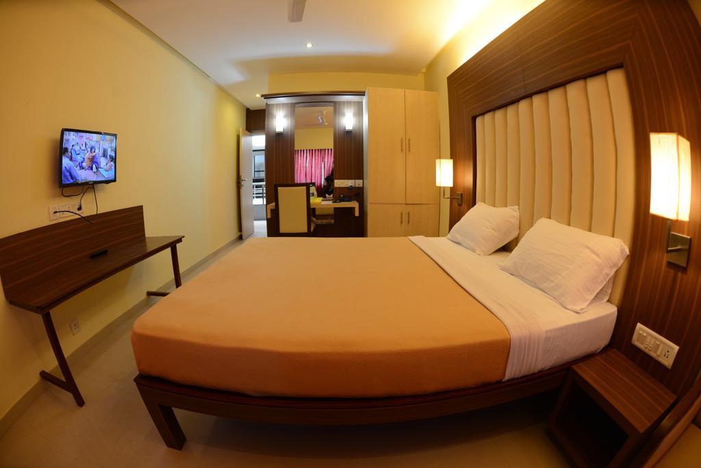 Hotel Ayush International Mangaluru Pokój zdjęcie