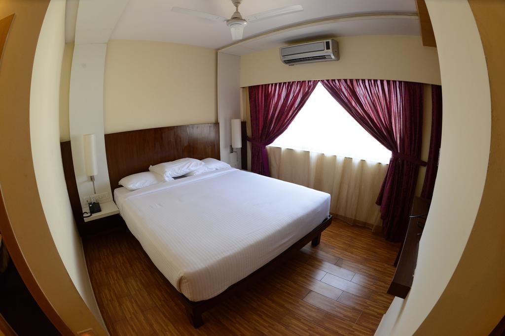 Hotel Ayush International Mangaluru Pokój zdjęcie